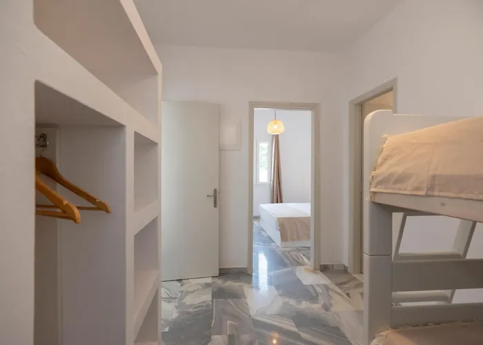 Artemida * Parikia (Paros)